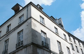 Fensterdekoration bei französischen Fenstern Gestaltung von französischen Fenstern mit Gardinen und Vorhängen